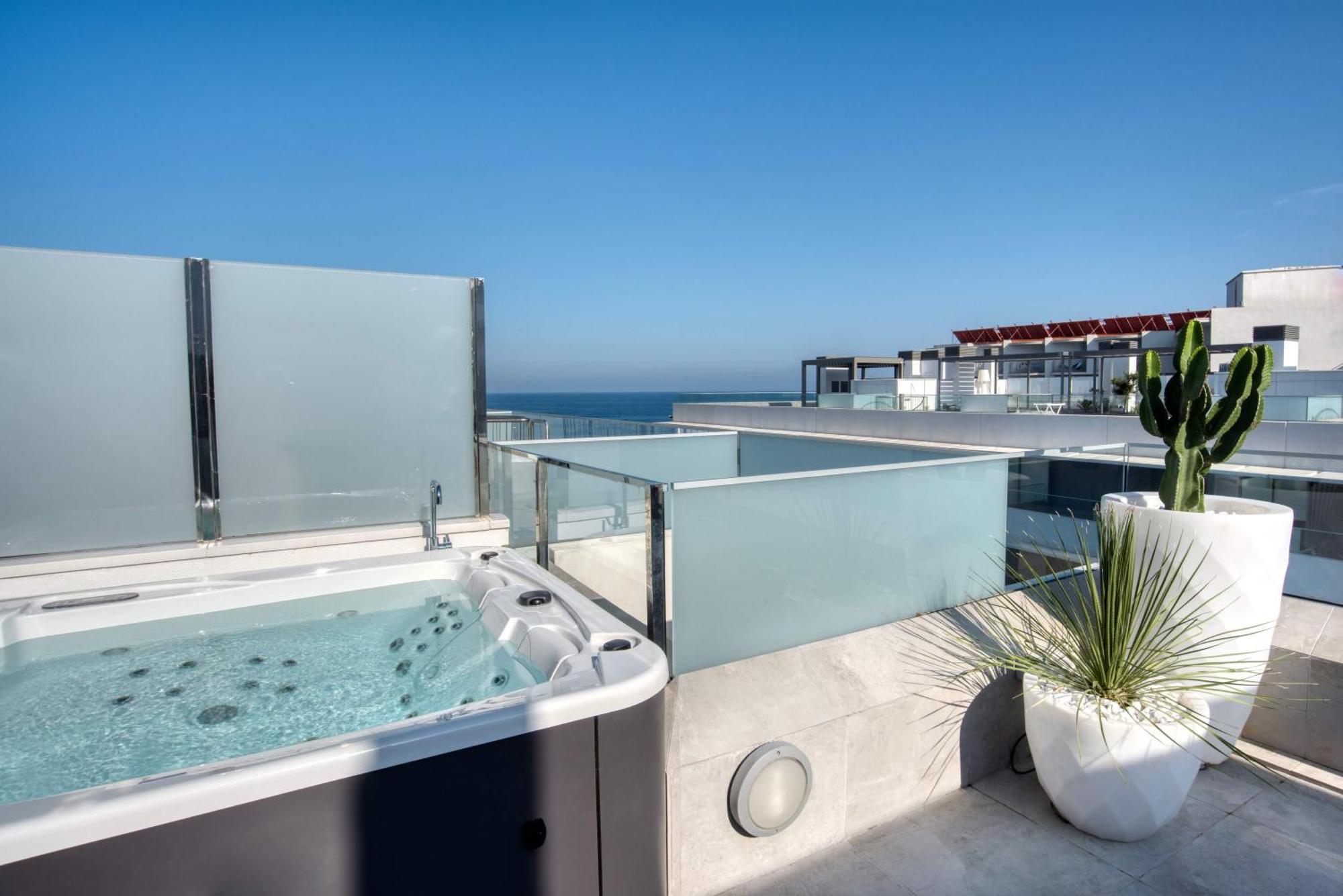Апартаменты Penthouse On The First Line Платья-де-Аро Экстерьер фото