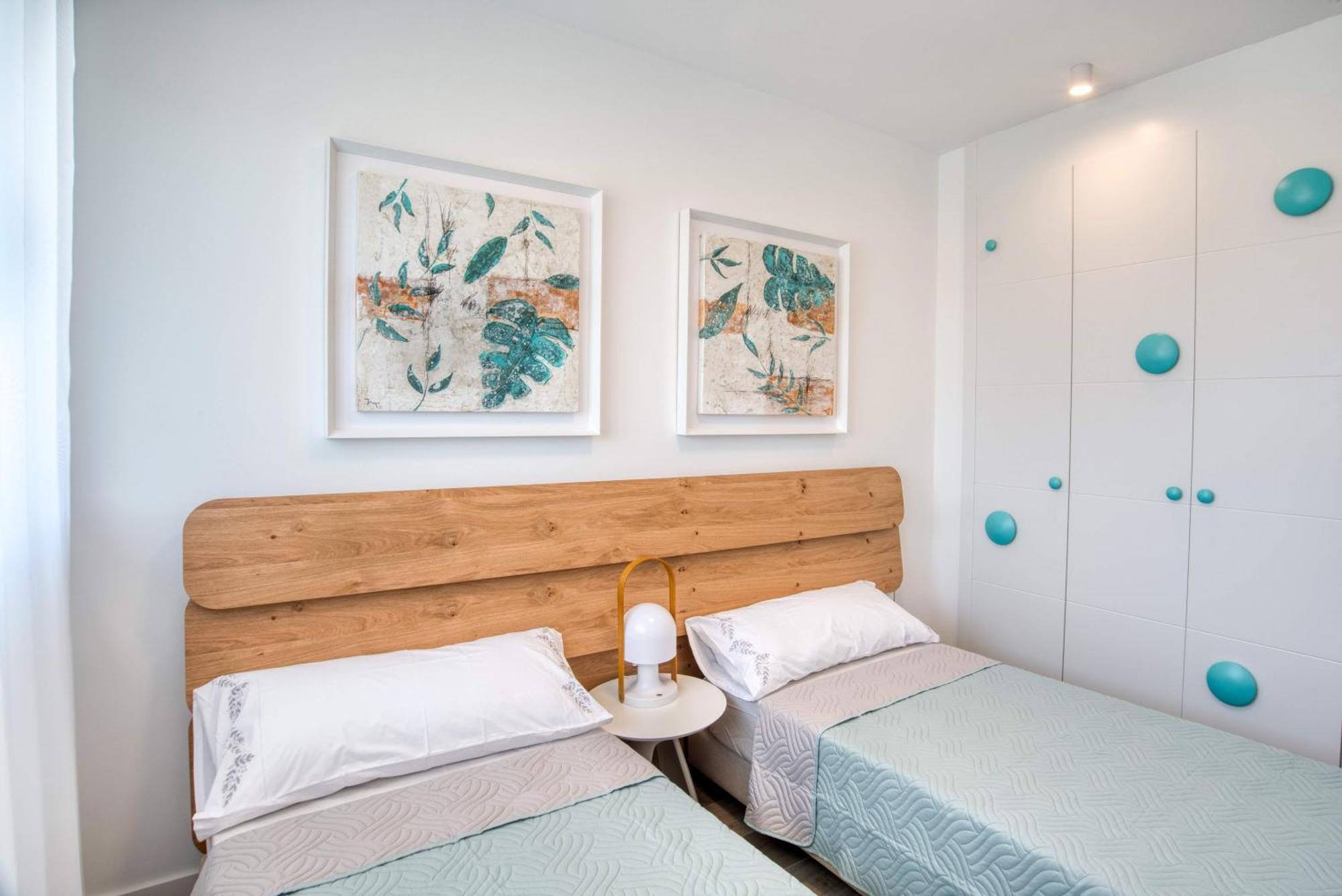 Апартаменты Penthouse On The First Line Платья-де-Аро Экстерьер фото