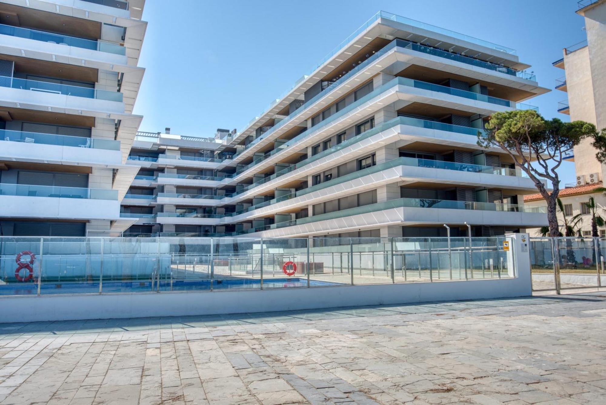 Апартаменты Penthouse On The First Line Платья-де-Аро Экстерьер фото